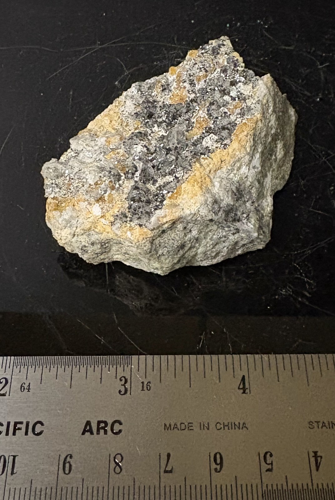 Chondrodite with Magnetite, Quartz & Calcite (UV) – Palabora Mine, South Africa