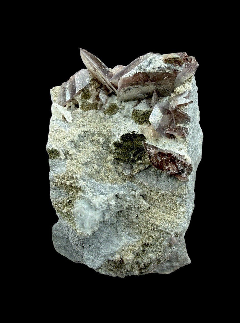 Axinite Crystals : Do Do Mine . Worika . Siberia , Russia 🇷🇺
