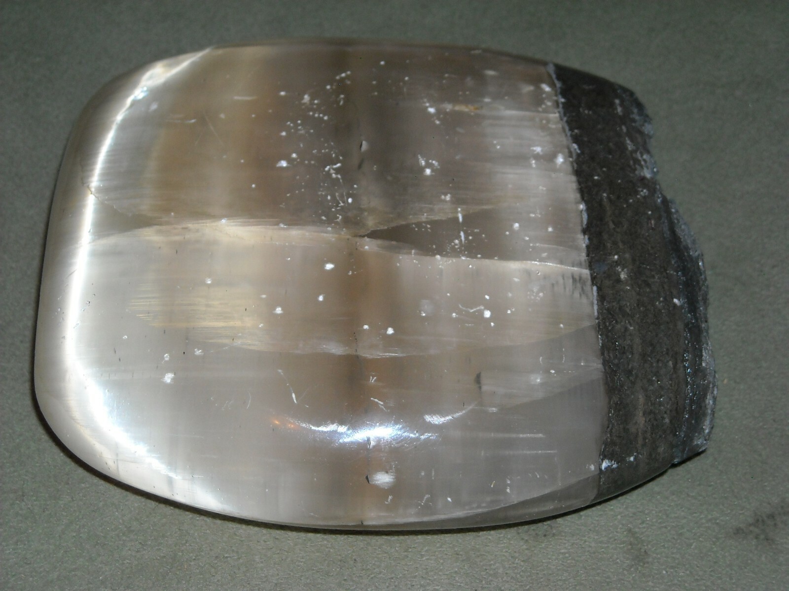 Large heavy display specimen piece gemstone 3 lb 15.8oz 6 W X 5.25 tall X 2″deep