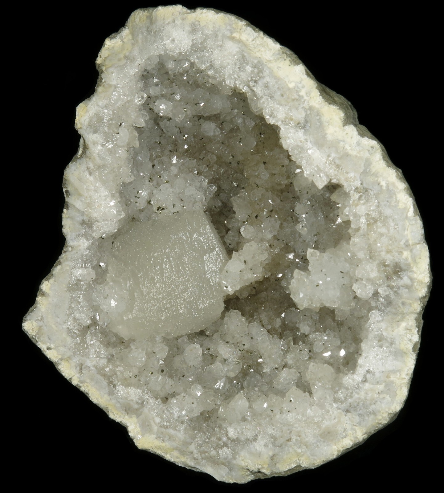 Undamaged 1-1/4″ Barrel Calcite crystal on Quartz 3-3/4″ Keokuk Geode !!!