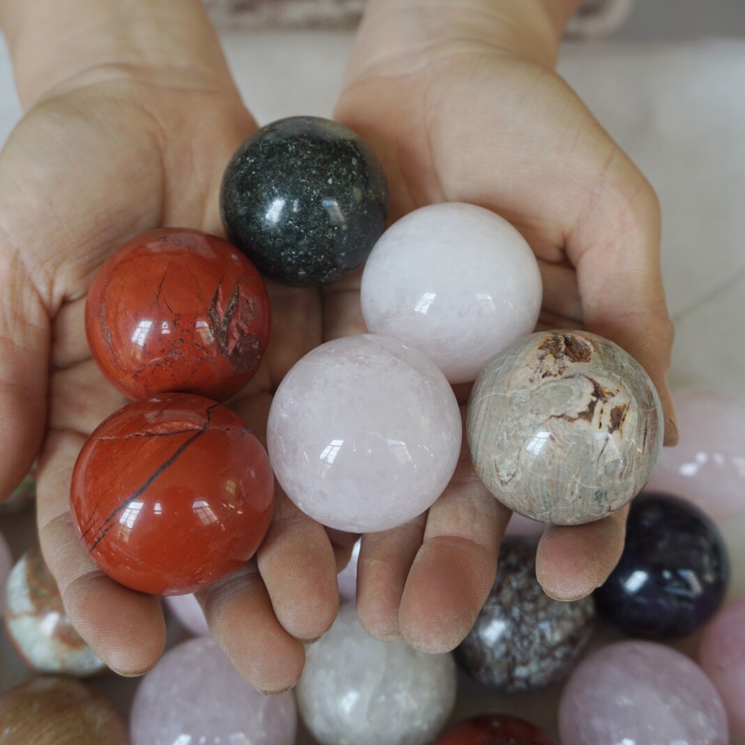 10Pcs Natural Quartz Crystal Jasper Sphere Ball Diverse Rock Tumbles Healing 4cm