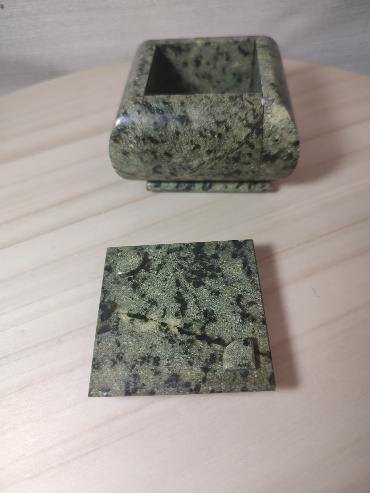 Serpentinite Lizard Peninsula Cornwall England 1 Tiny Fleabite Square Lapidary