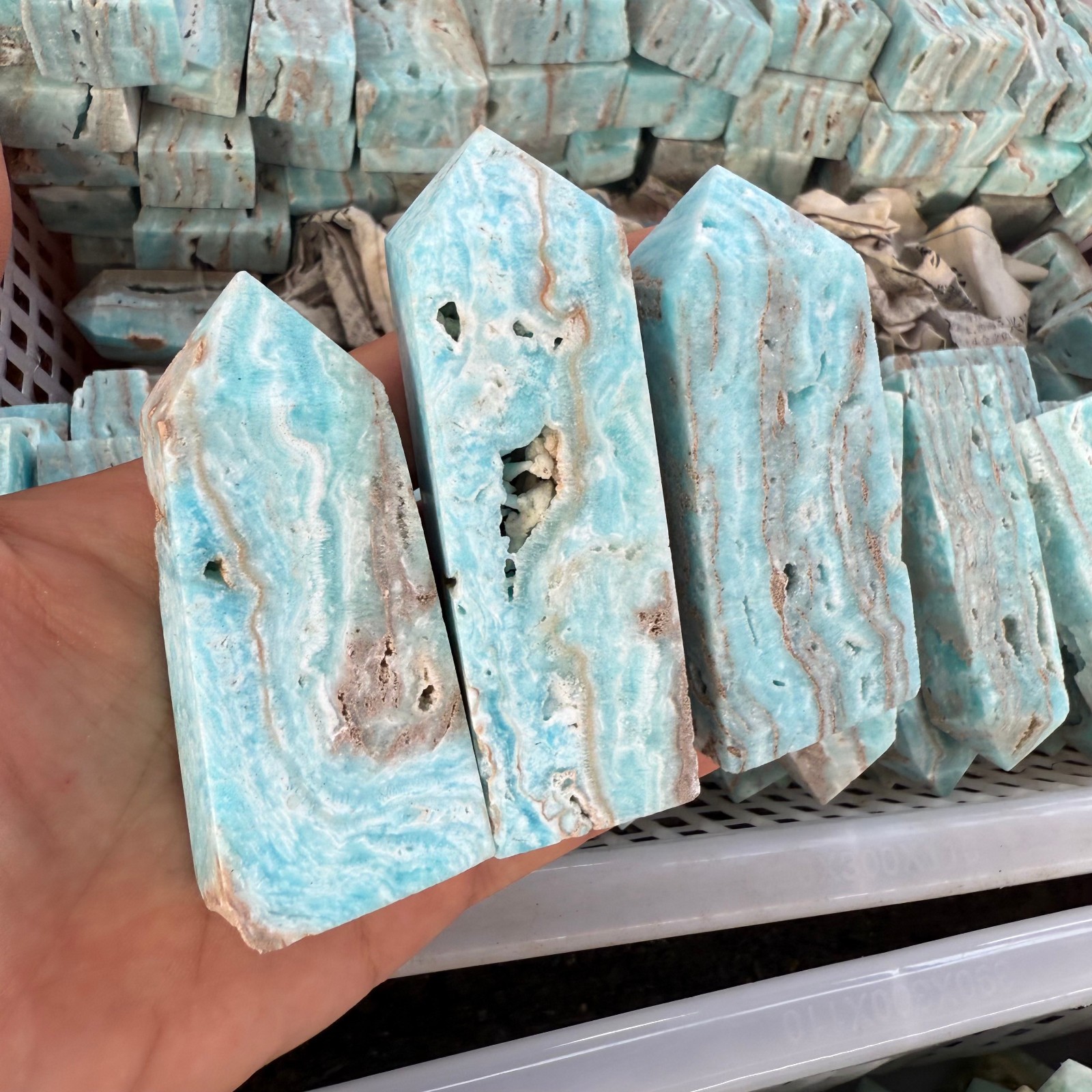 Natural Different grade Mine Healing Stone Obelisk Wand Home Decor 500g