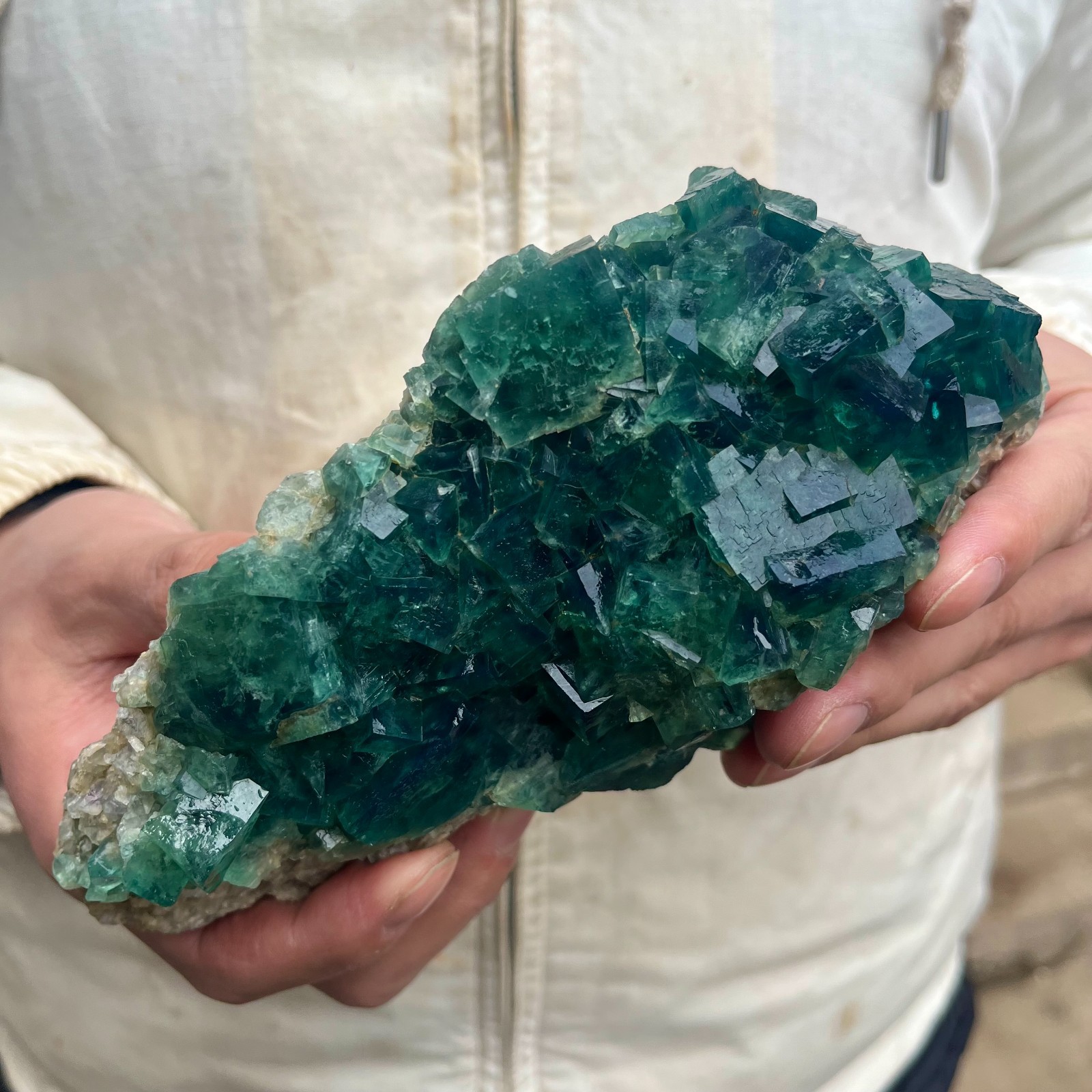 1100g Natural cubic green fluorite crystal cluster rough mineral specimen