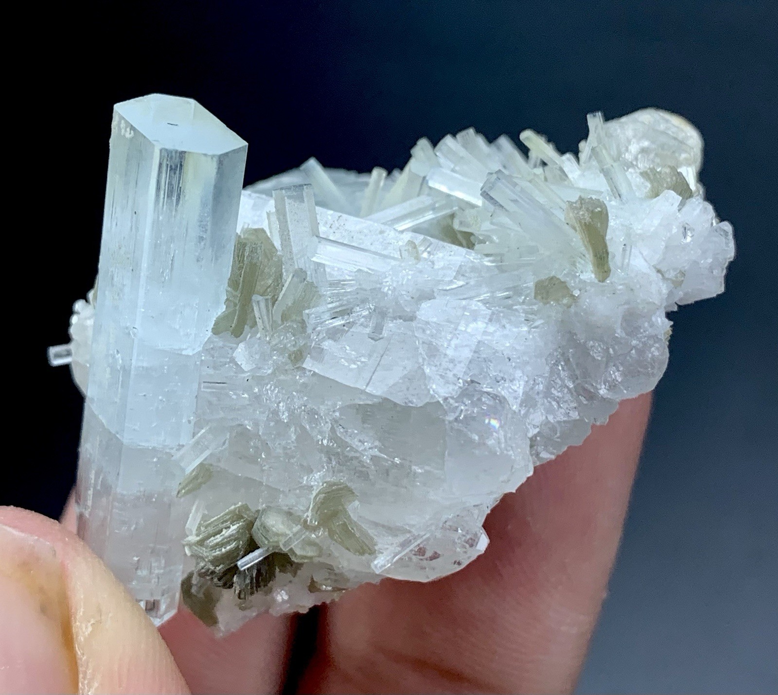 140 Cts Aquamarine Crystal Specimen From Skardu Pakistan.