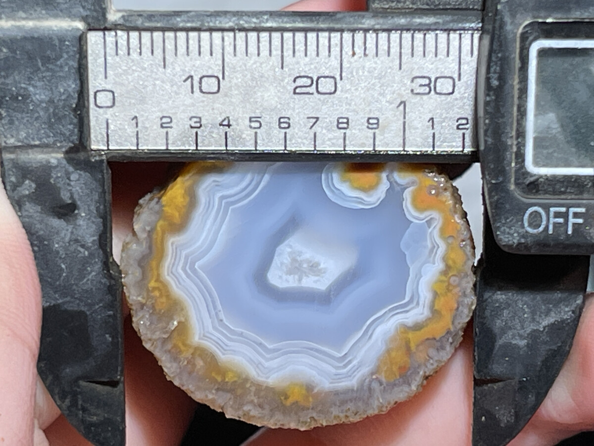 1Pair China Agate Hebei xuanhua natural Crystal Geodes collectible 59g D180