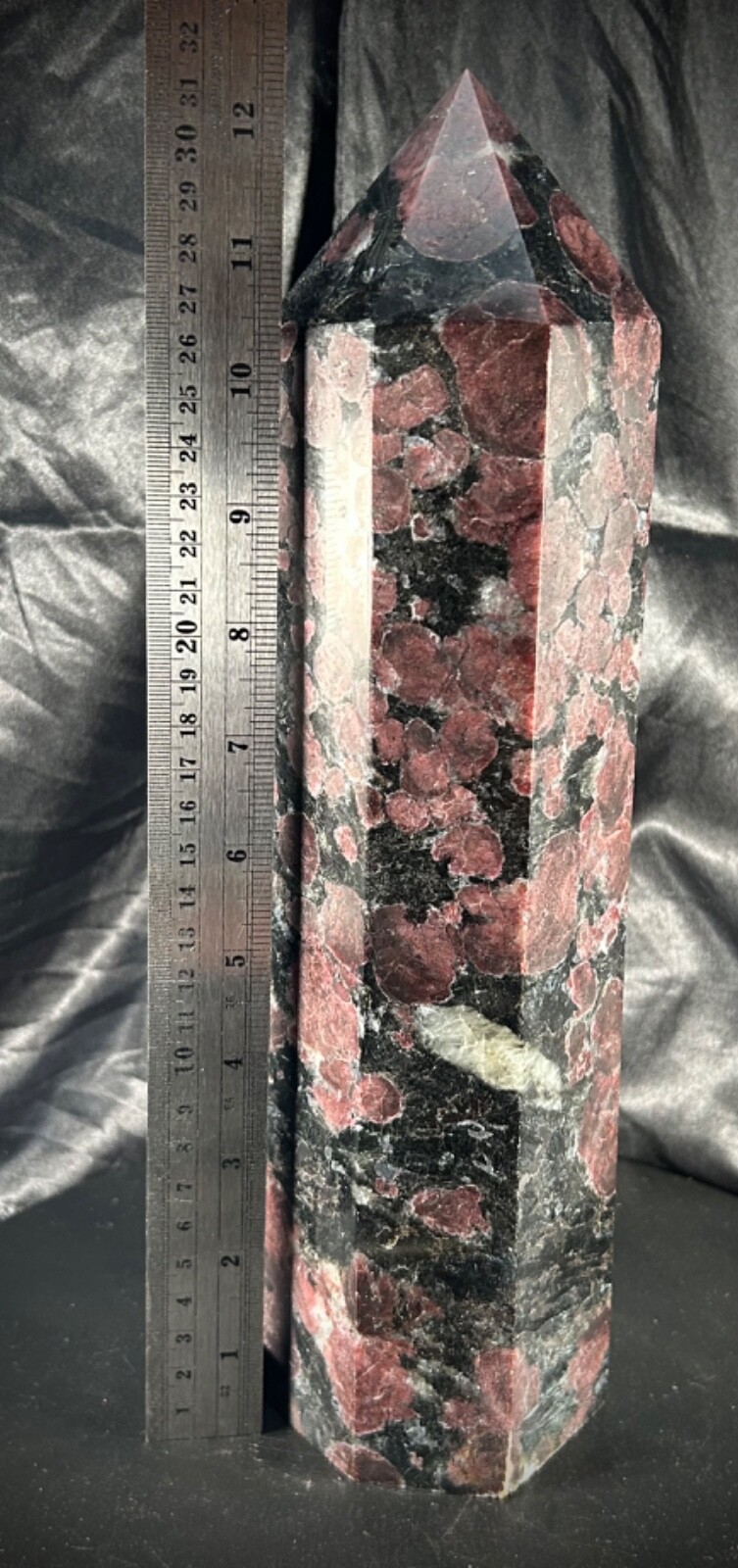 12.5′ Tall Garnet and Arfvedsonite Tower 10lb 2.5oz (4.609kg)