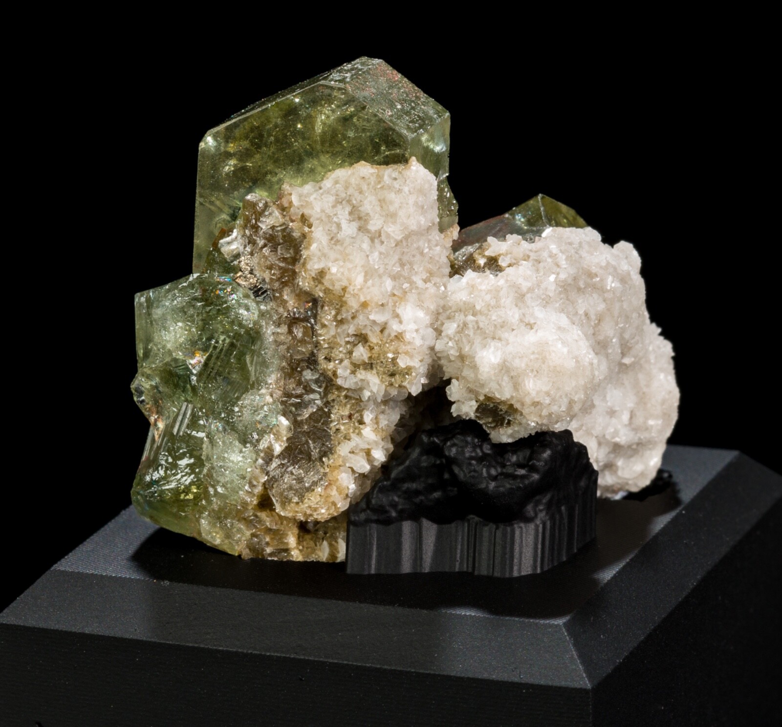 Fluorapatite & Muscovite from Panasqueira Mines, Portugal
