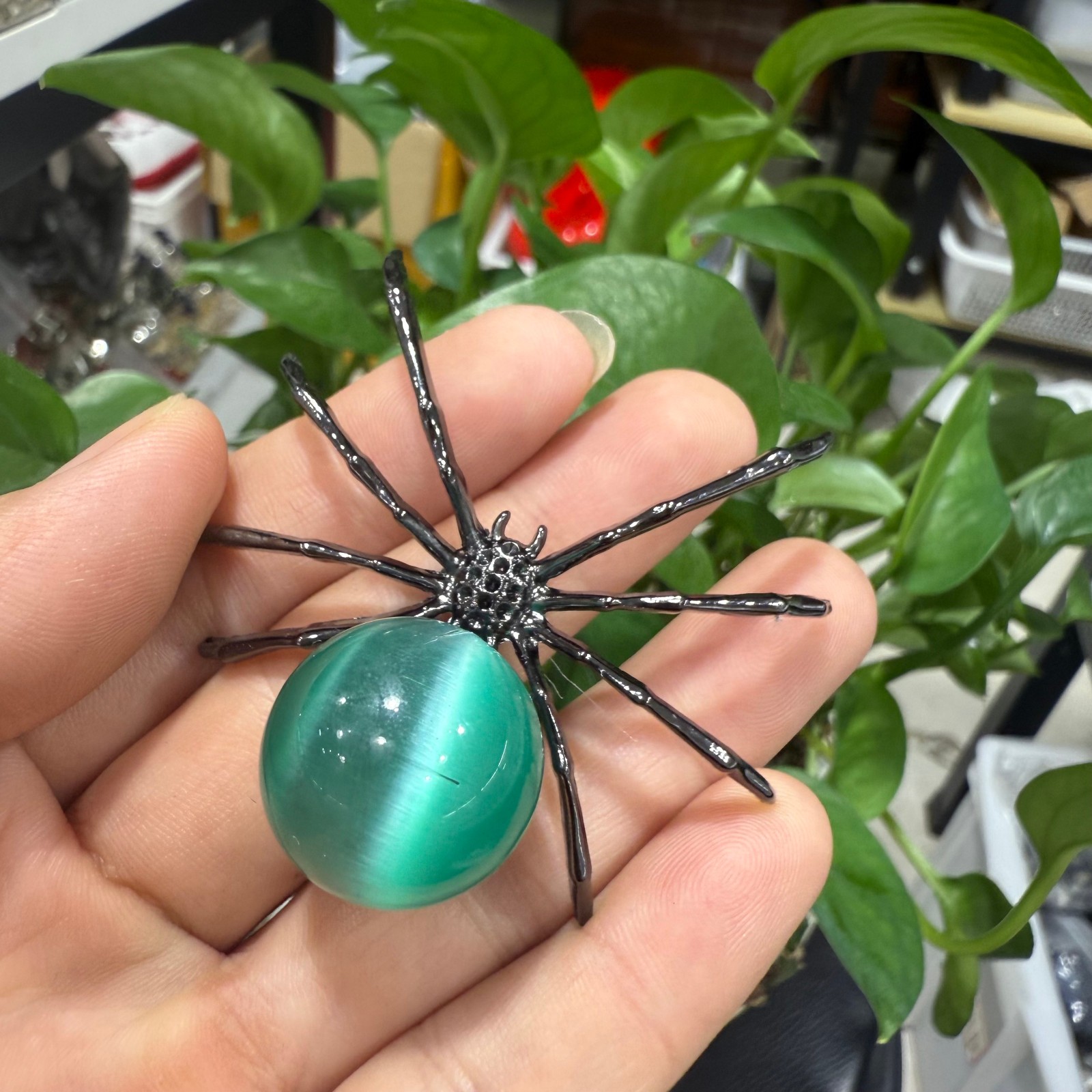 1pc Natural unknown Spider Skull Quartz Crystal Carved Reiki Healing