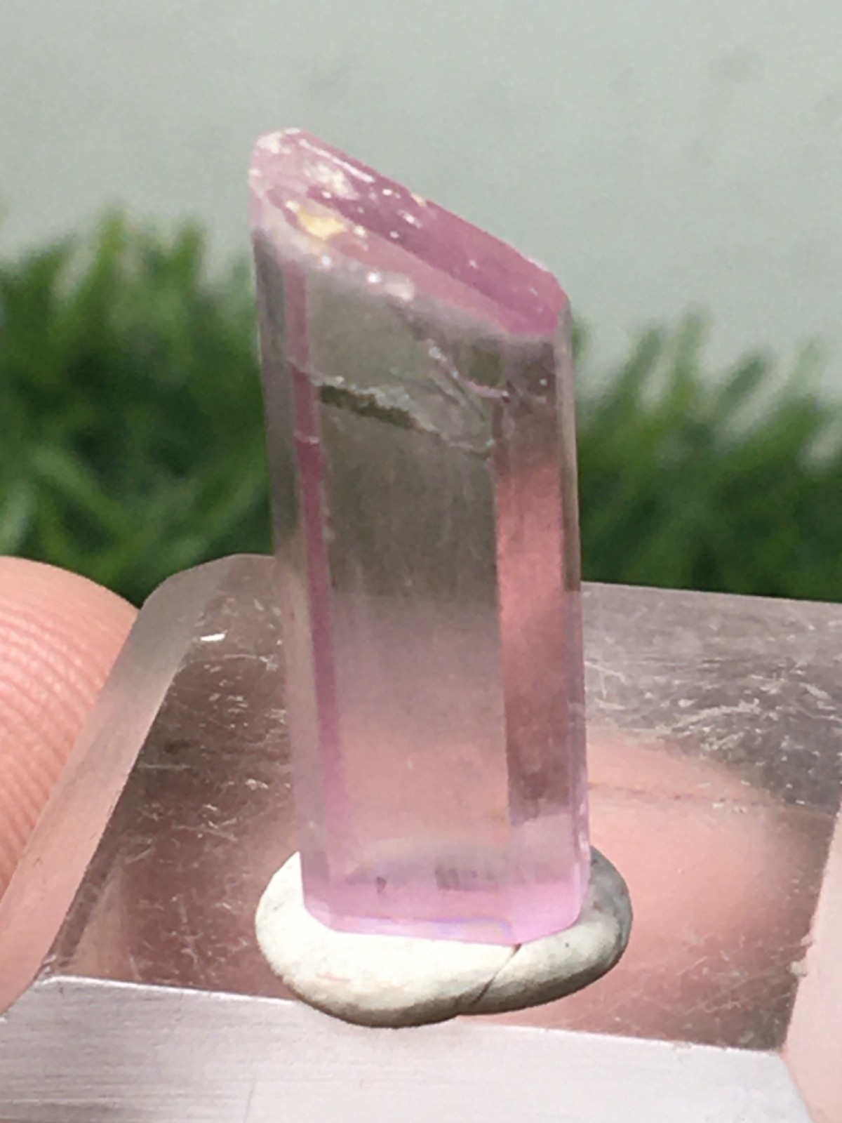 9.80 Carats AMAZING NATURAL POLISHED KUNZITE CRYSTAL FROM AFGHANISTAN (77zb)