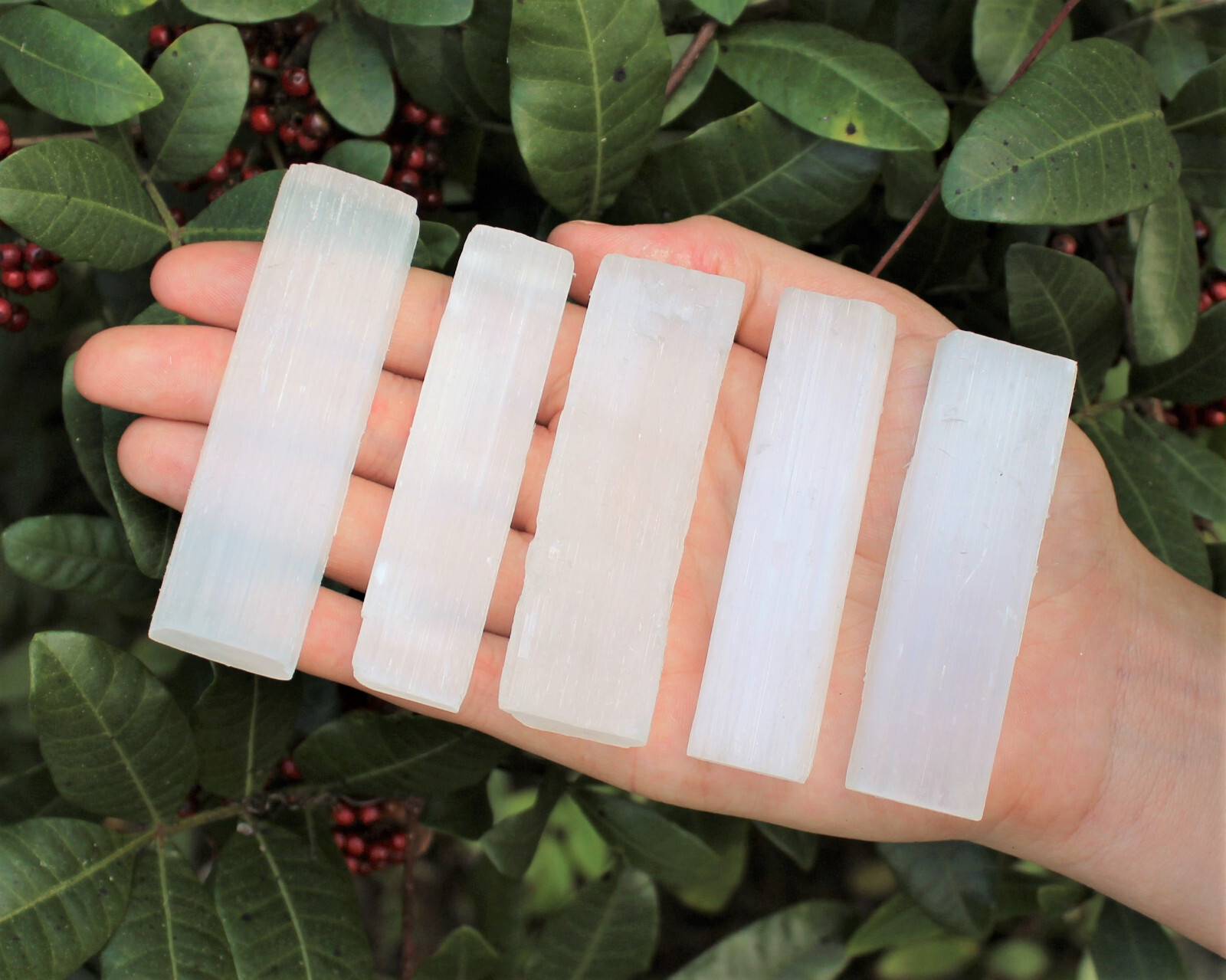 3 lb Bulk Wholesale Lot 2.5″ – 3″ Selenite Logs Crystal Stick Wand Blade
