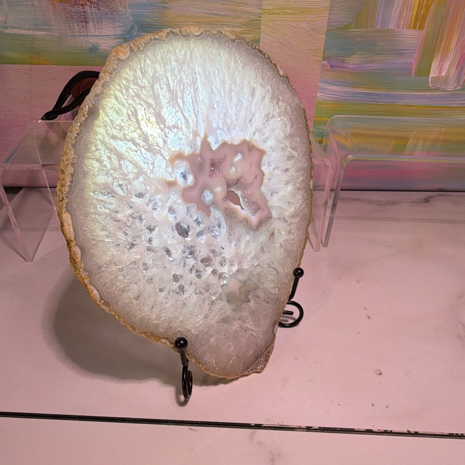 White Agate Geode Slice Crystal Mineral Display Specimen on Metal Stand ~6 in