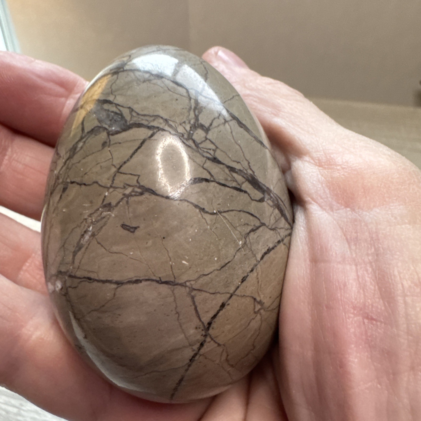 Alabaster Egg Hand Carved Stone Marble Figurine Made in Italy 2 3/8″ inch