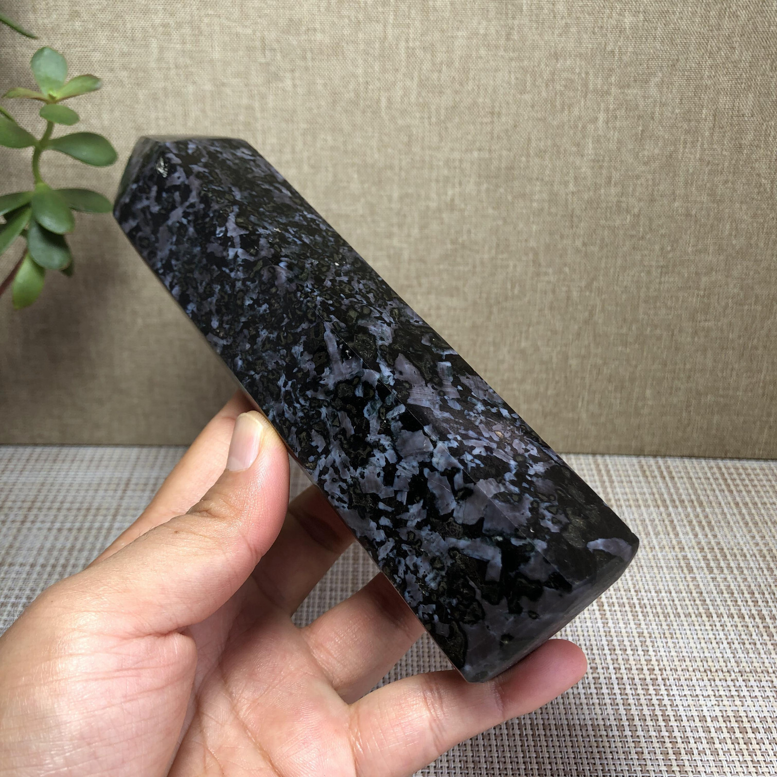 675g Natural Fireworks Stone Crystal Wand Point Healing free standing A2886