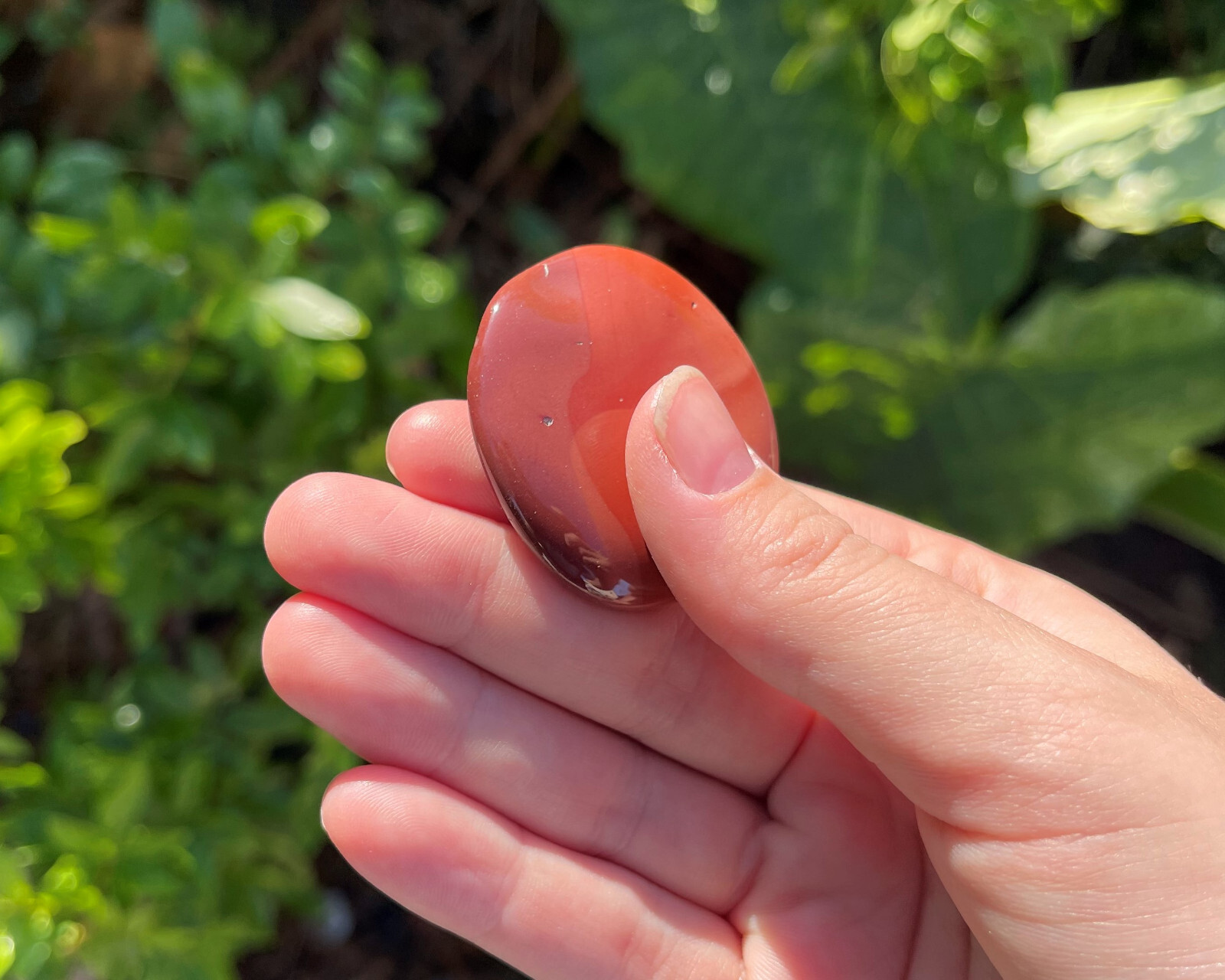 Mookaite Palm Stone MEDIUM (Smooth Polished Mookaite Gemstone Worry Stone)
