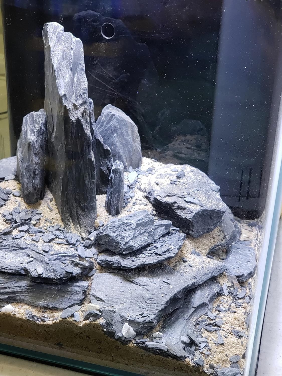Aquascaping Slate Stones 5 to 7 Inches Grey Color for Aquariums and Terrariums