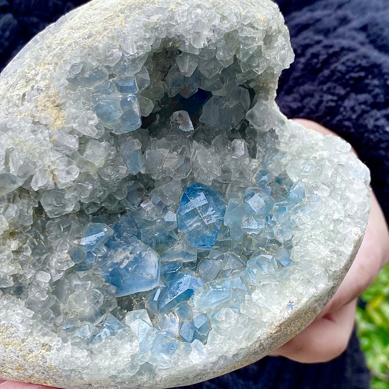 5.98LB Top natural blue crystal cave quartz crystal cave mineral specimens