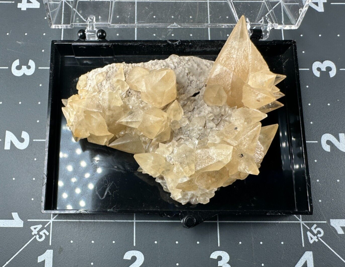 ➤ 2-1/2″ CALCITE CRYSTAL CLUSTER SPECIMEN – Pugh Quarry Ohio VIDEO➤843