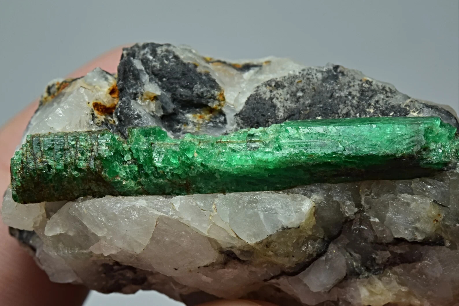 Natural 38mm Long Emerald Crystal On Quartz Matrix 67 Gram