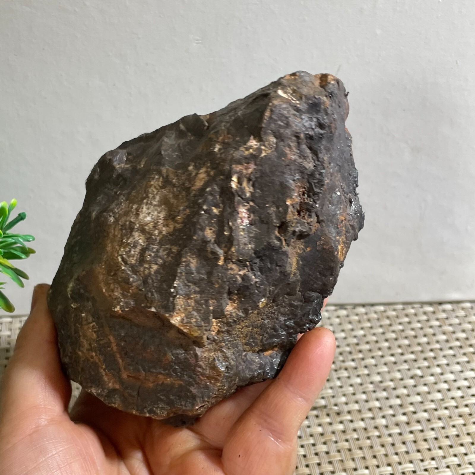 Haematite Raw Natural Goethite Iron Ore Crystal Mineral 743g h044