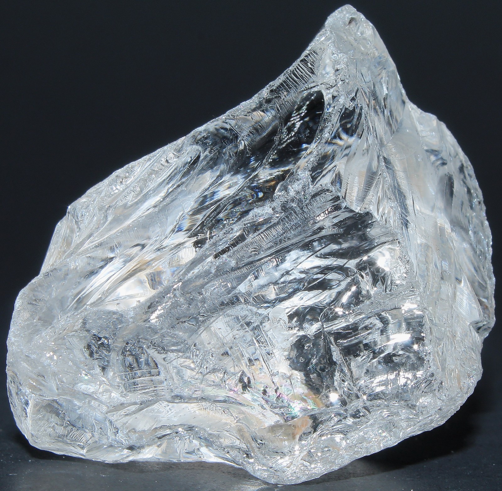 5 Pieces of XL Rough Brazilian Quartz / 16.20 oz (459.26gr) / 3827