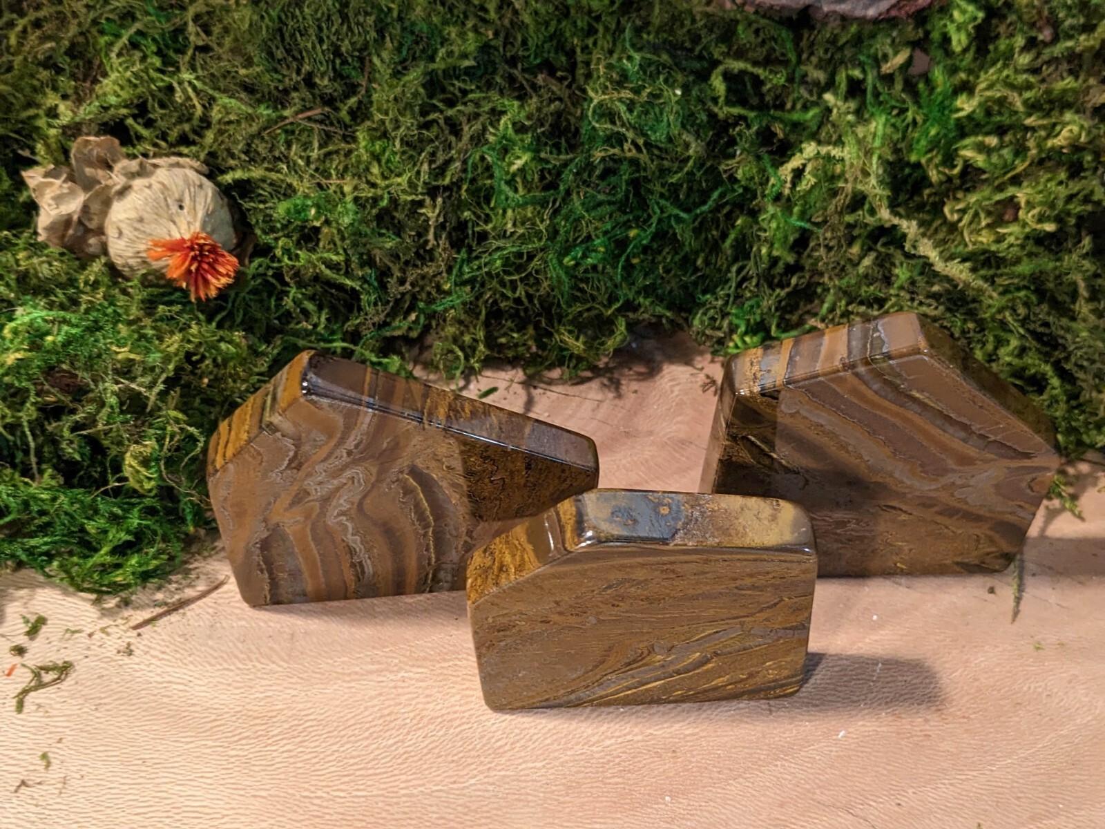 Tiger Eye Slab Polished Self Standing Geometric Plate Chatoyant Tiger’s Eye Iron