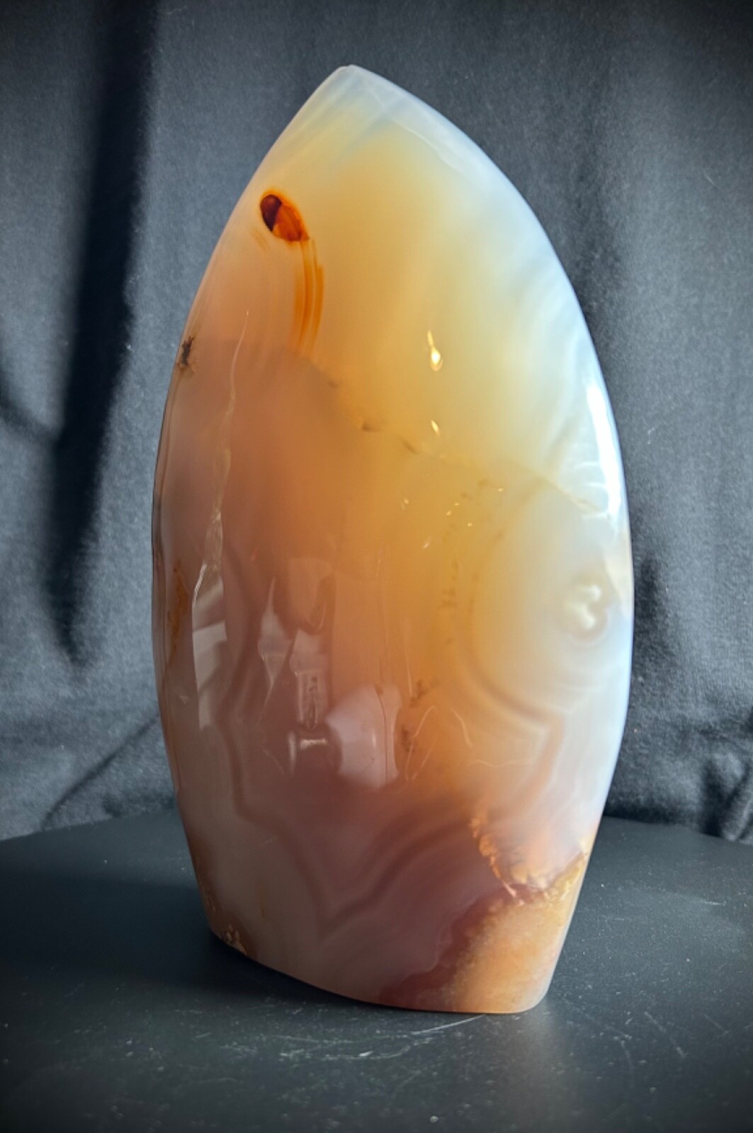 8″ Grey Agate Standing Freeform 4lb 1.6oz (1.859kg)