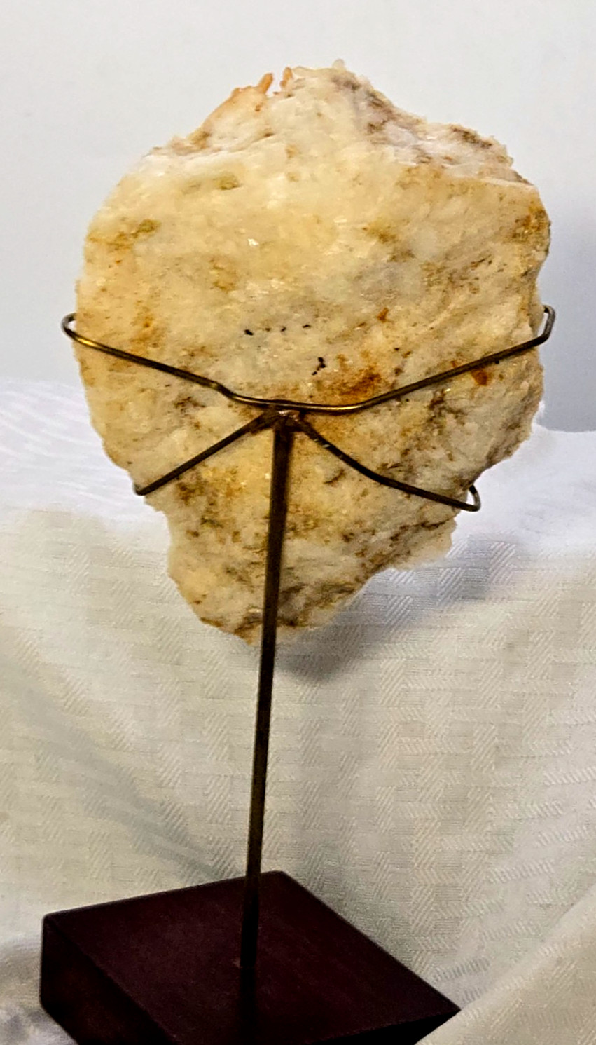 Beautiful Natural Mango Quartz mounted on a Display Stand – Quartz – 5″