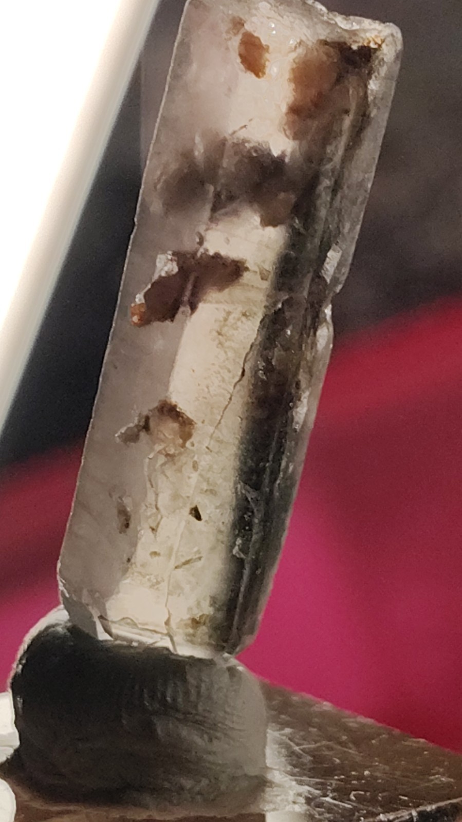 30mm Scenic Quartz Point Red Hematite, Epidote Inclusions, 360 Display ,Meigu