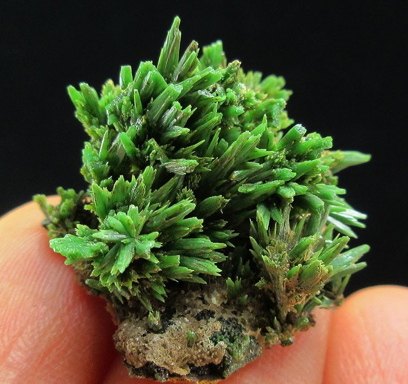 6.9g green pyromorphite crystals minerals specimens from China!~~