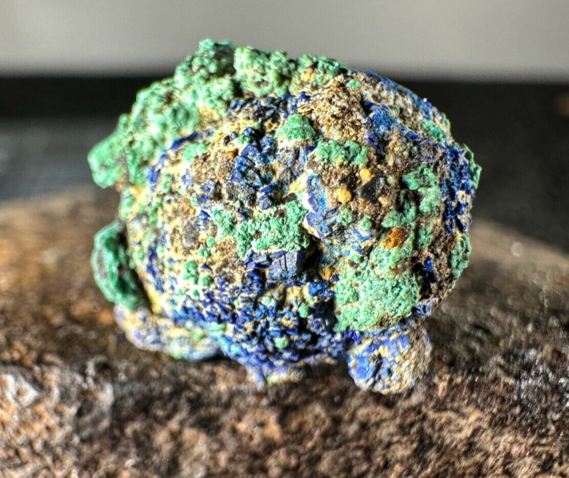➤8 PC LOT – Malachite-Azurite-Barite-Hematite-No ID Rutile?- GRAPHIC MINE NM➤882