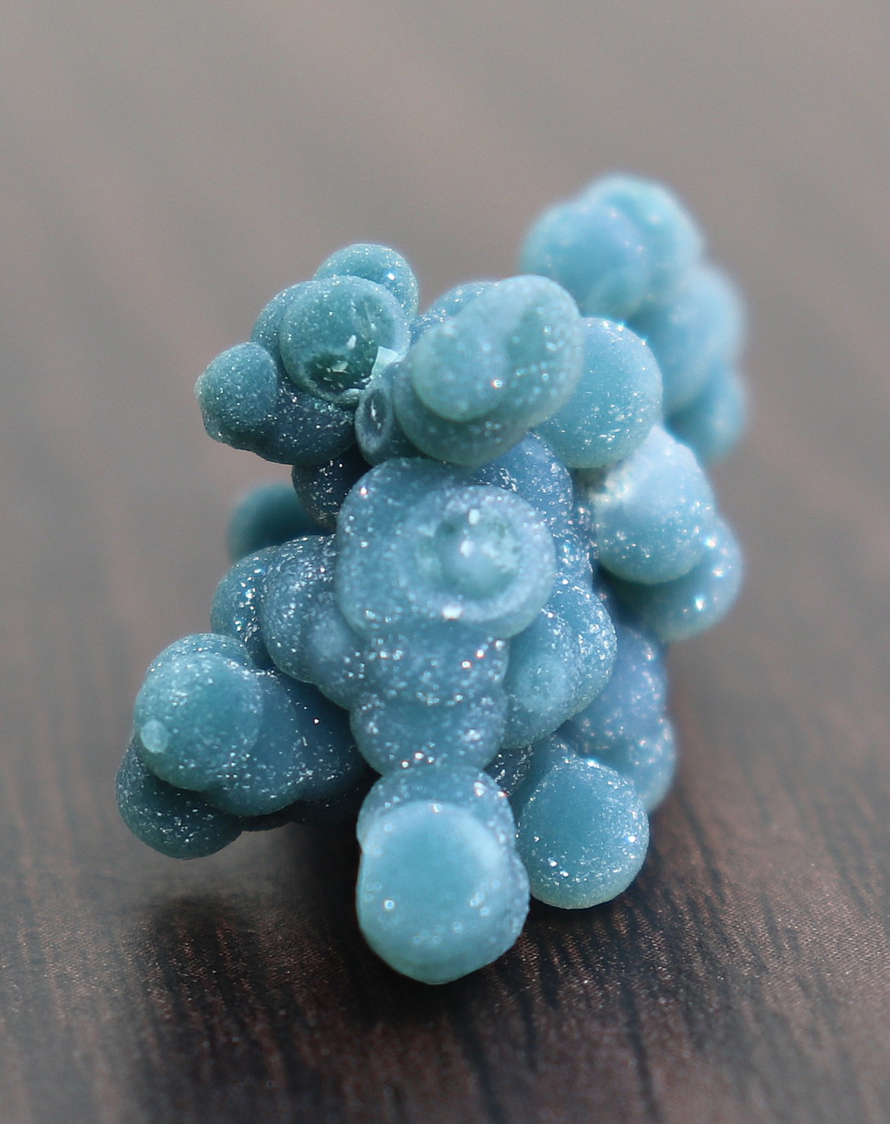 Green Grape Agate From Indonesia Satiny Purple Color WOW 4.2 cms (: