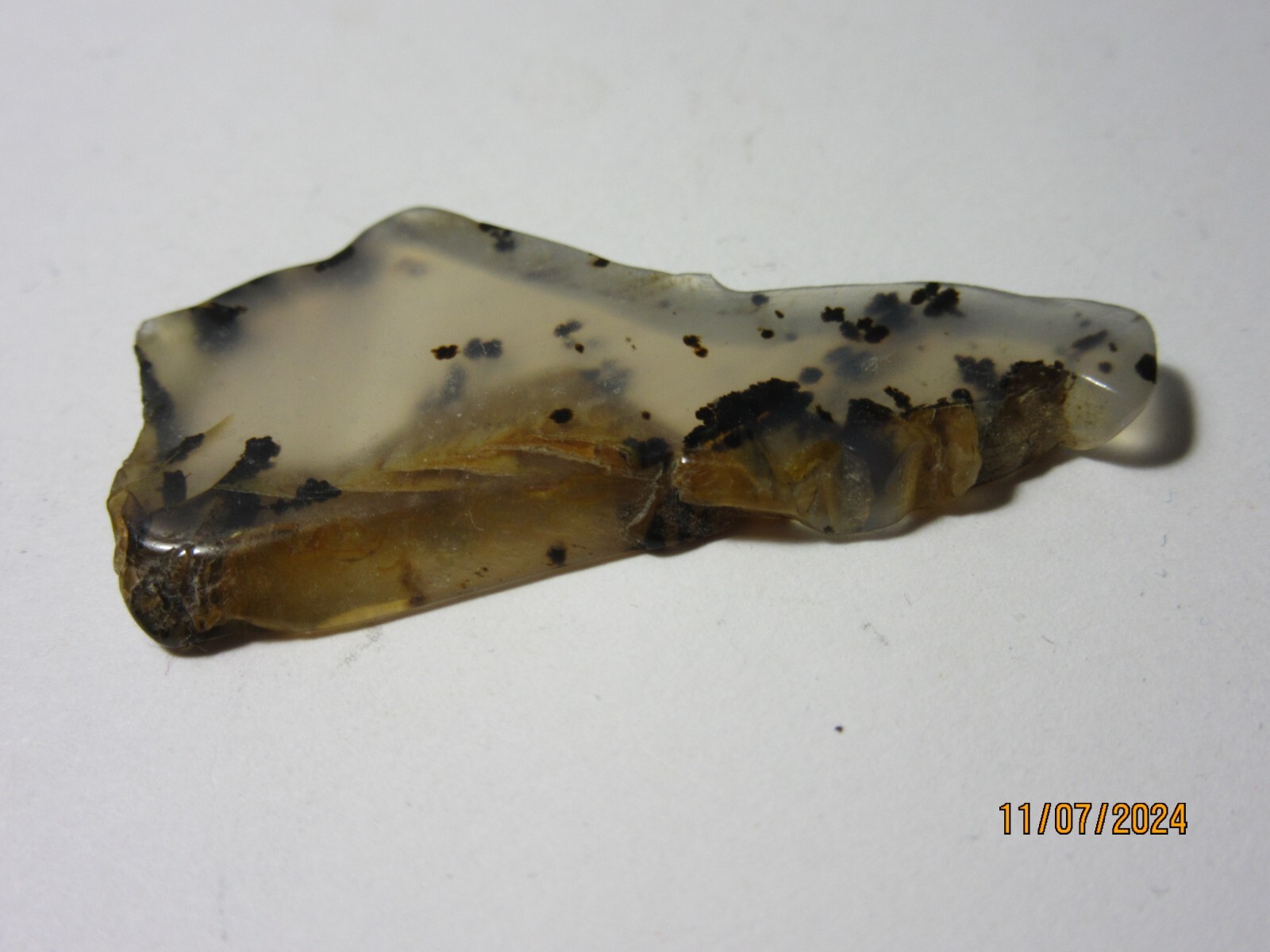 Montana Quartz Opaque Tumbled Agate Slice Collectible MQOAT-1.75