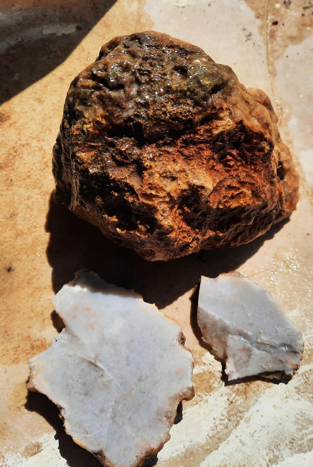648 Grams of Southern Kentucky Light Blue Chalcedony. face is 3X2.5″