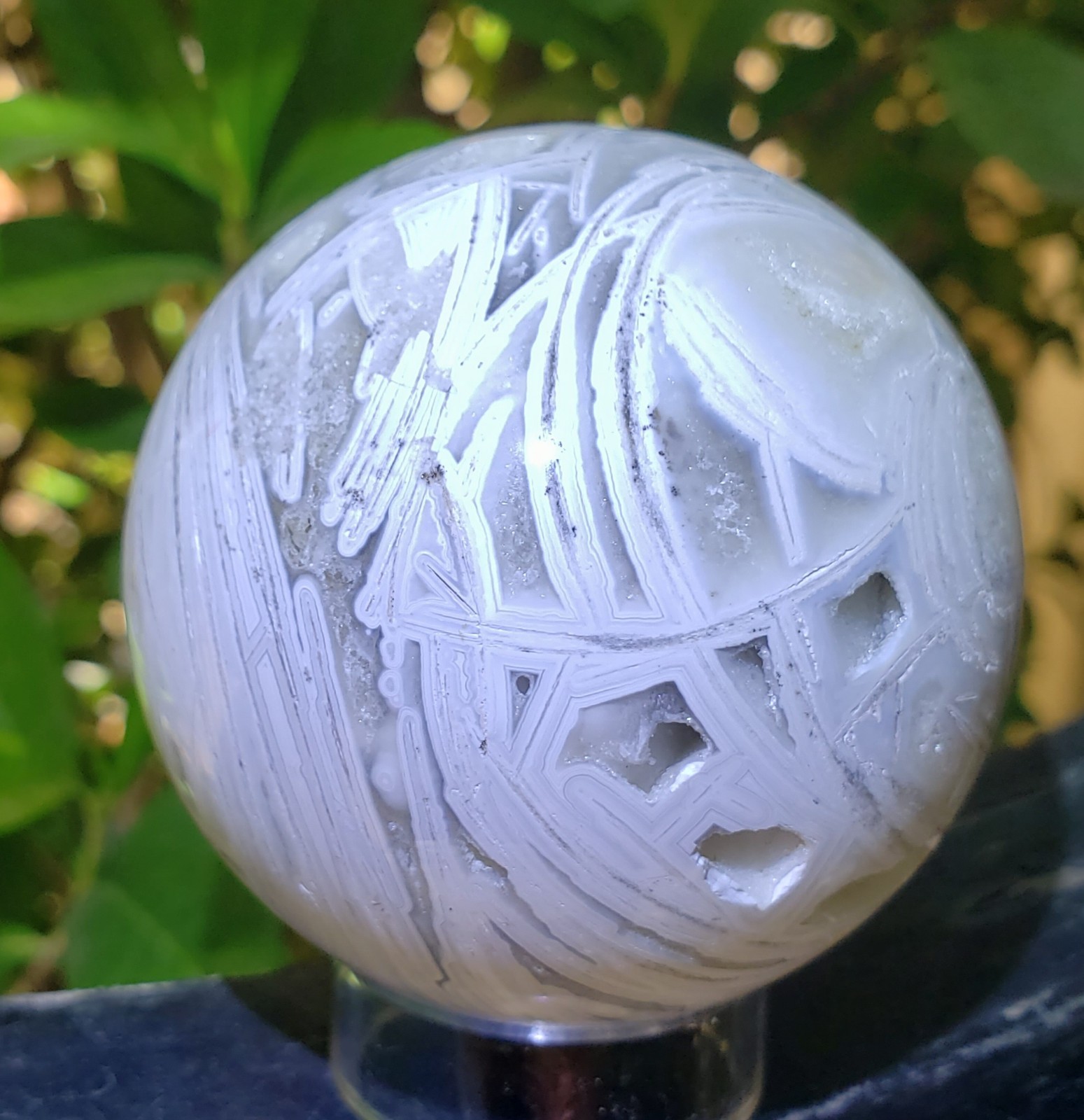 2.4″ White Lace Mexican Agate Sphere Open Druzy Sphere UV Phosphorescent