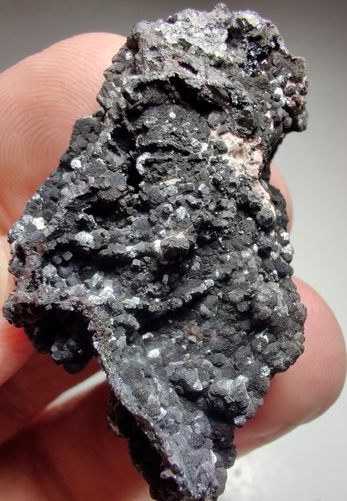 Hematite, Magnetite, Calcite crystal specimen. Hiawatha Mine, Michigan 32 grams.