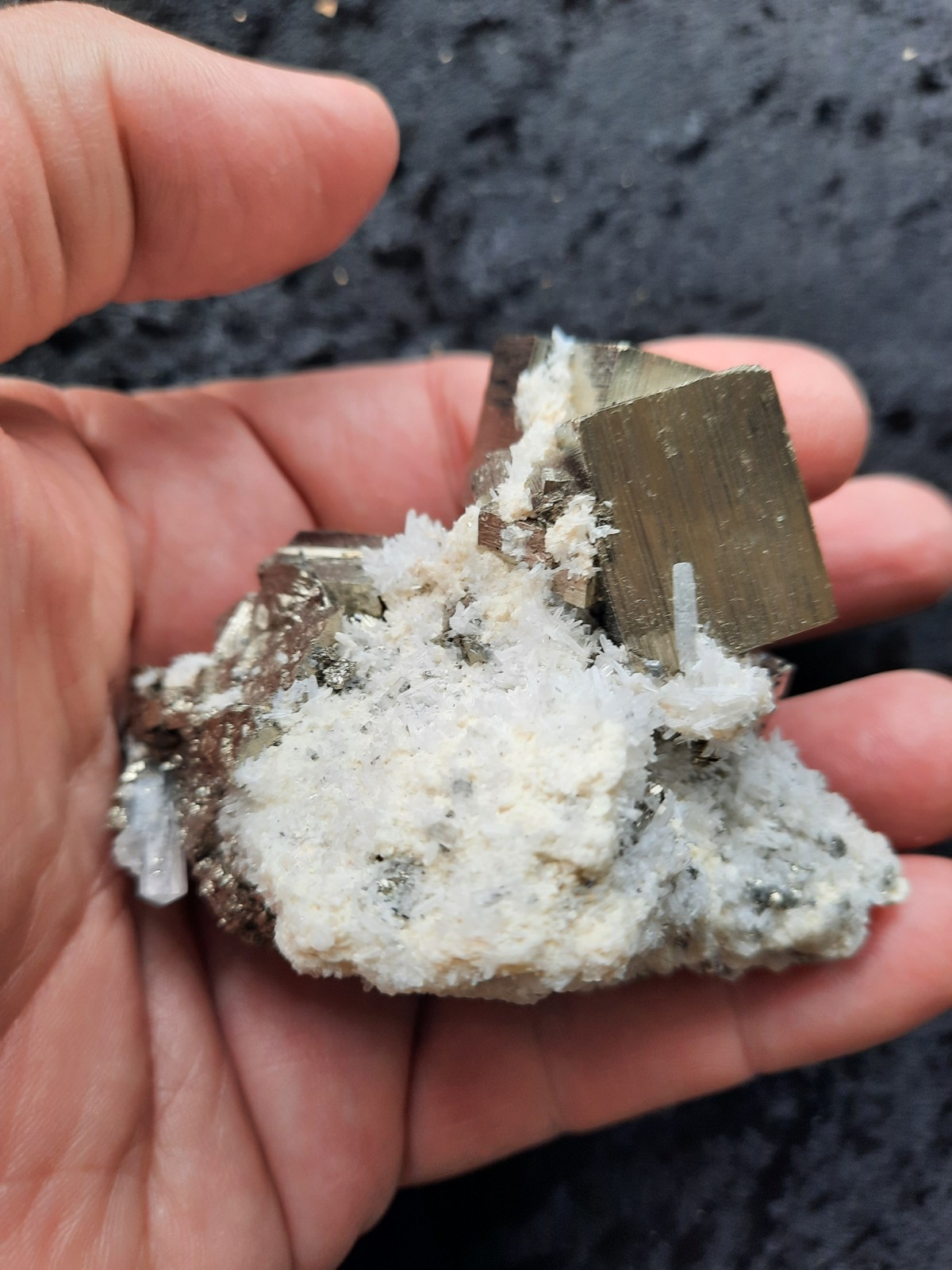 Pyrite Crystal CUBE Cluster With Druzy Calcite Crystals From Peru 228gr