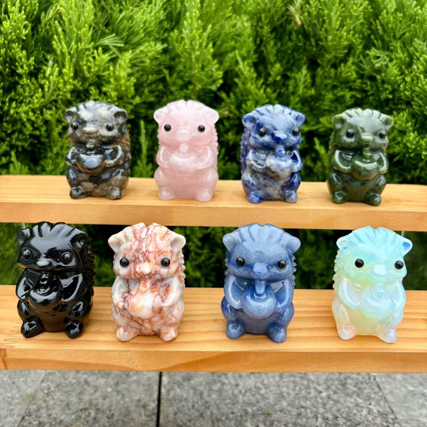 1pcs Natural mixed Hedgehog Carved quartz Crystal Reiki gift random