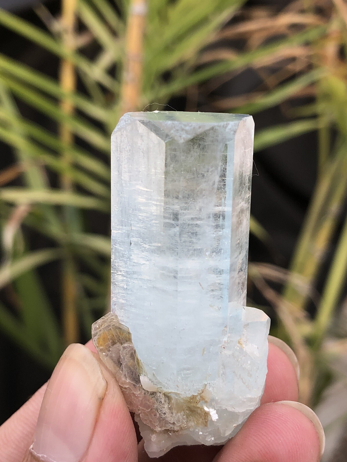 38.9 Amazing Top Class Aqumarine Crystal Natural DESIGNED shigar Pakistan