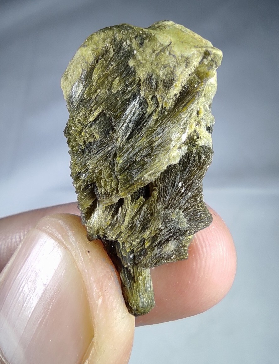 200gms Of Aesthetic Epidote Crystals Lot From Baluchistan, Pakistan.