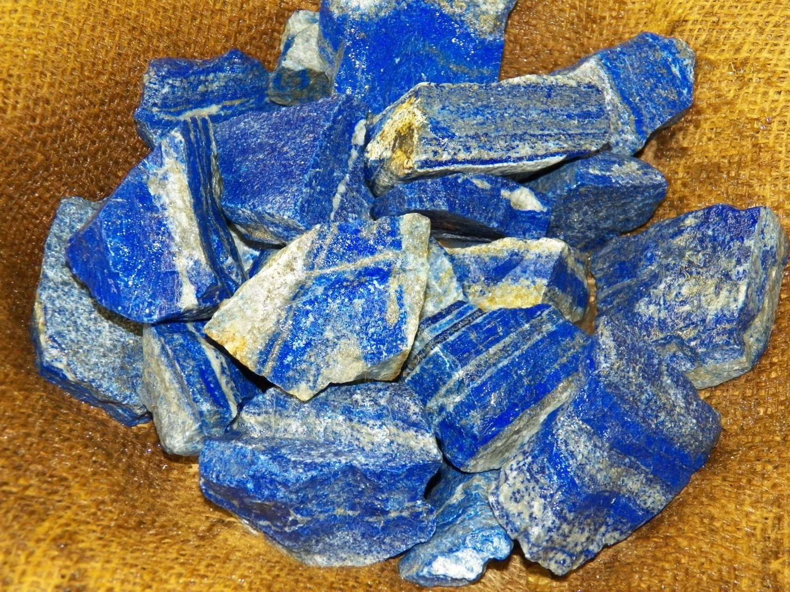 3000 Carat Lots of High End Lapis Rough – Plus a FREE Faceted Gemstone