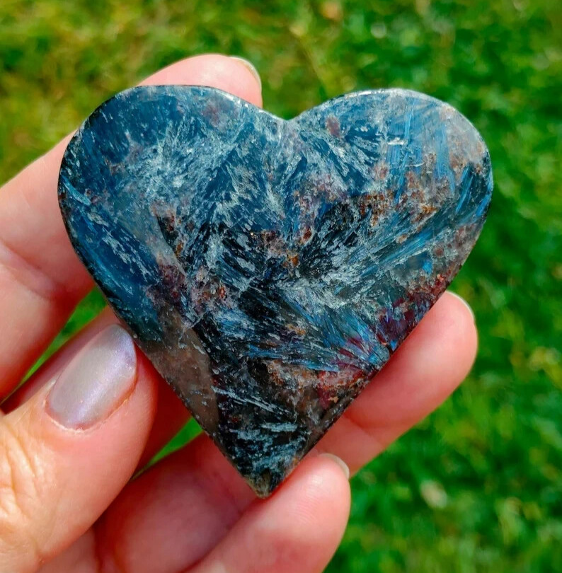 Natural Big Arfvedsonite Heart Palm Stone Polished Spiritual Crystal Specimens