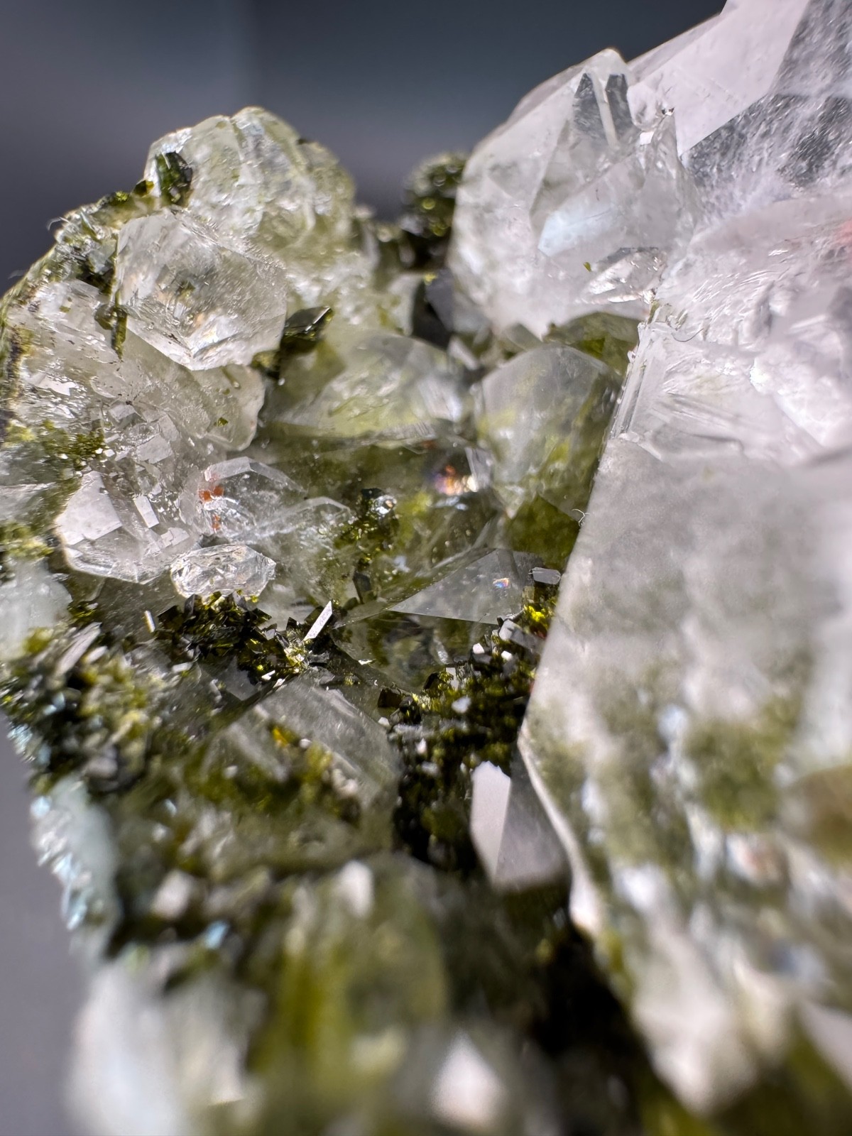6827 Turkey “Forest” Epidote with Quartz 62g
