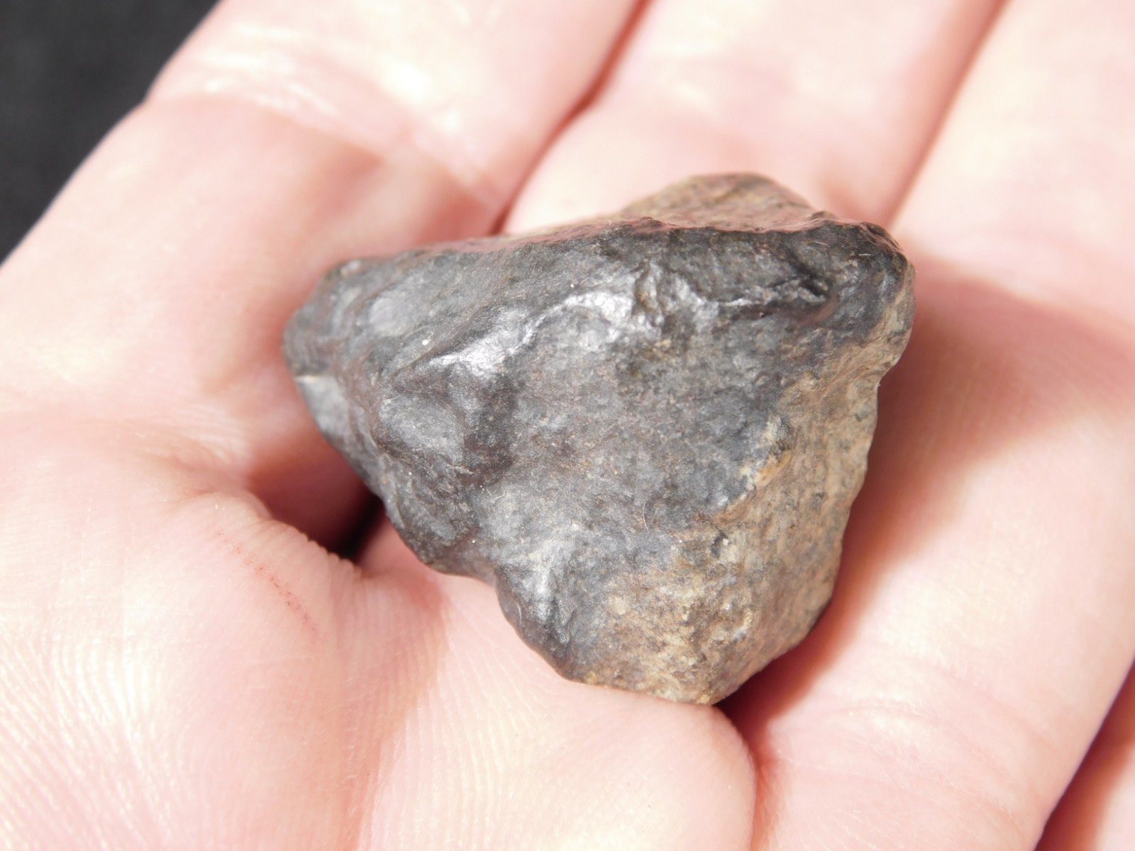 Small Stony METEORITE With Dark Fusion Crust 100% Natural Fell in Libya 16.7gr