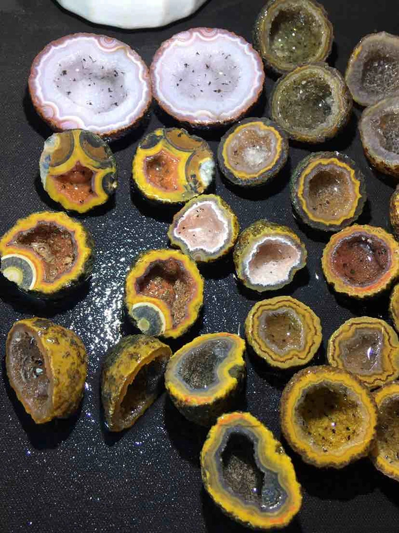 14Pair Rare China Natural Warring States Red Agate Geode Quartz Crystal Slices