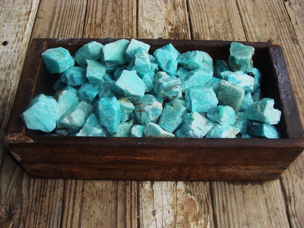 3000 Carat Lots of Unsearched Natural Amazonite Rough – Plus a FREE Faceted Gem