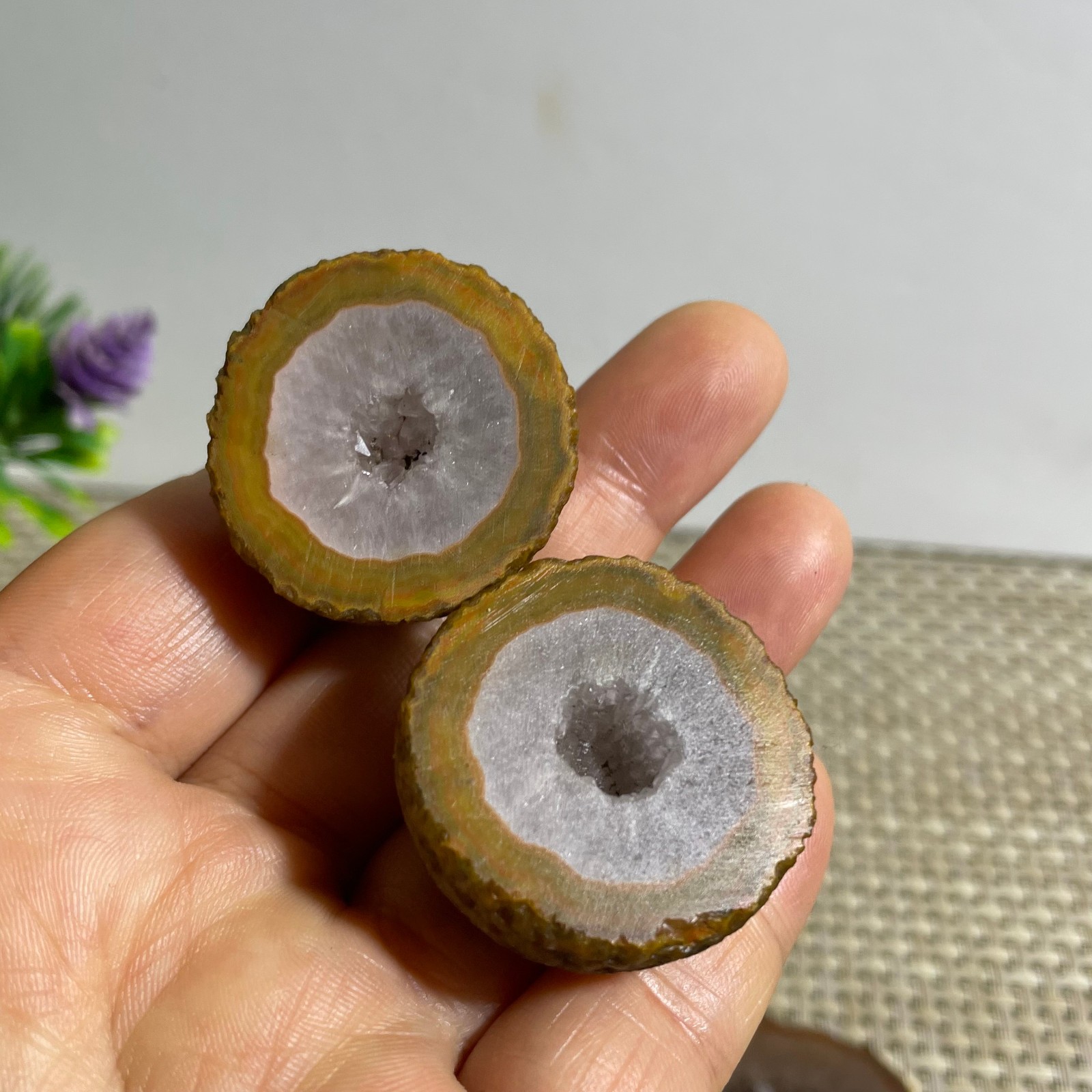 Natural cave Warring States red agate home decoration ornaments rough 46g