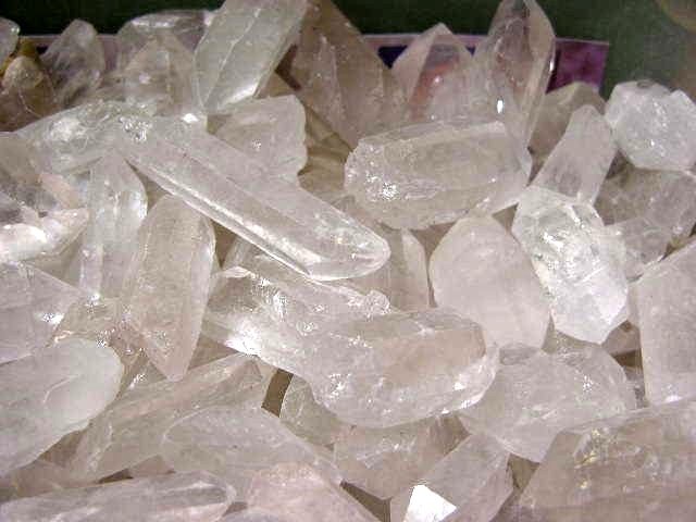 Quartz crystal natural terminated points Brazil 1/2 pound 1.5-2 ” 10+ crystals