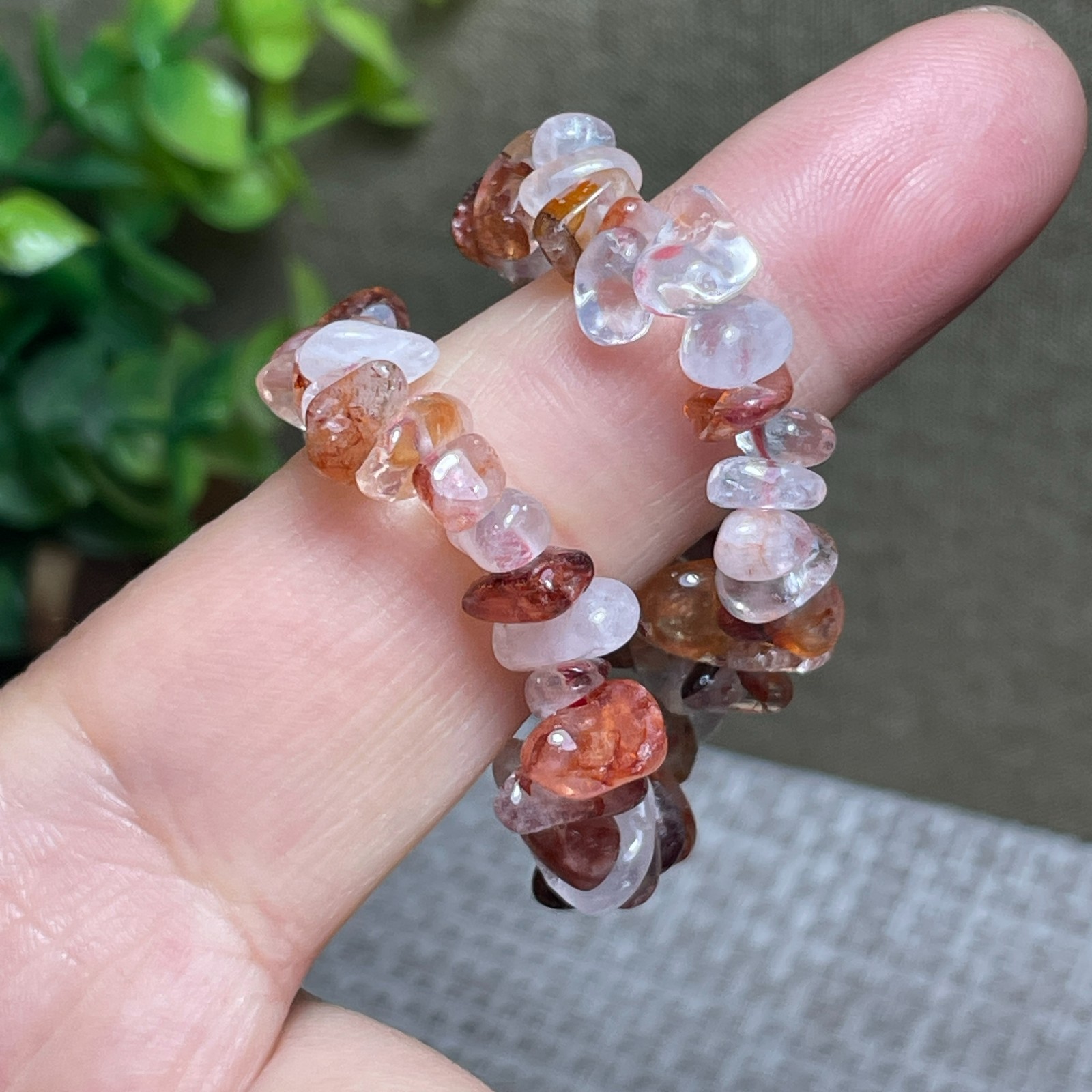 1pcs Red Hematoid Fire stone crystal Chip gem stone beads Stretch Bracelet E