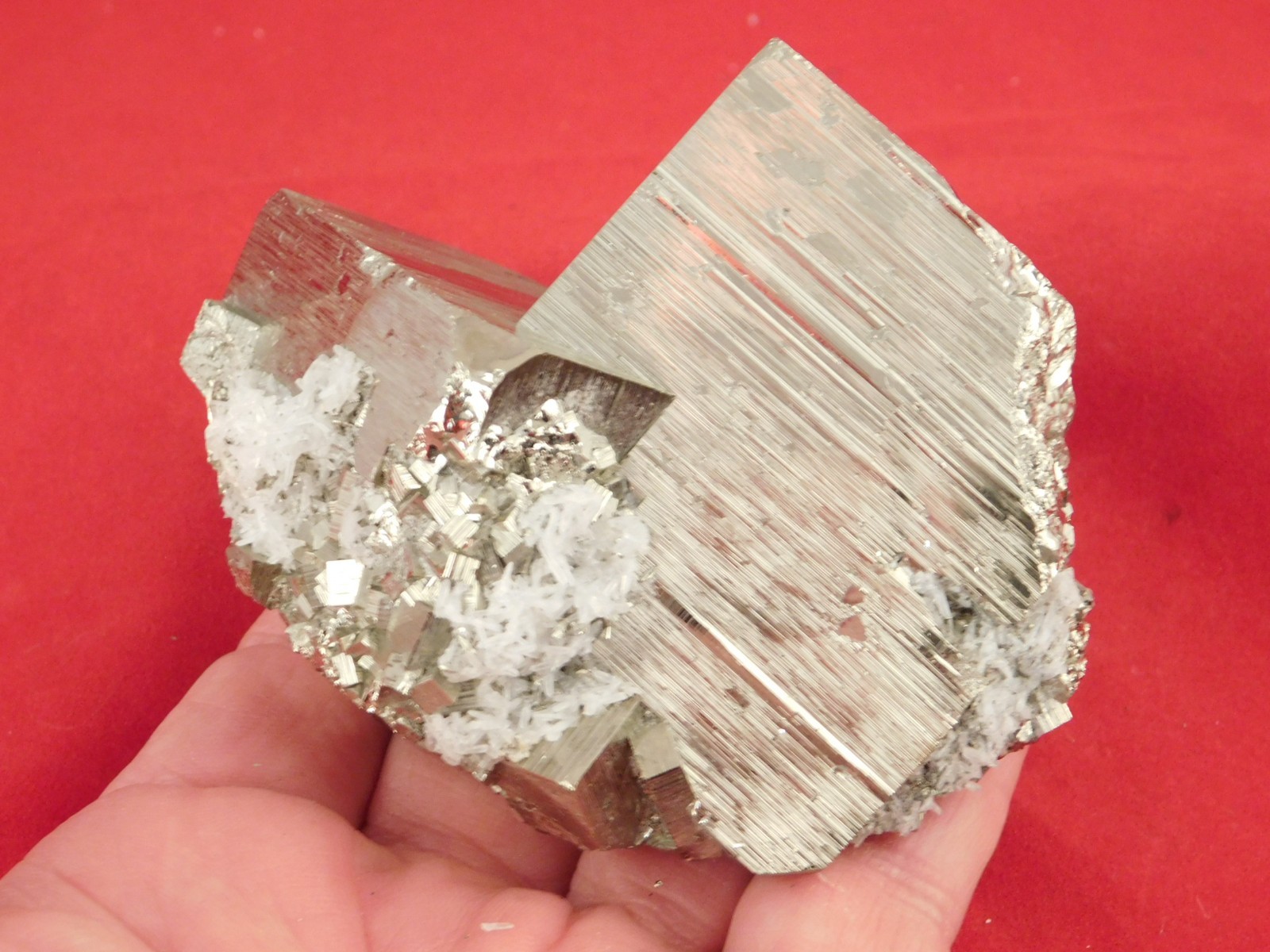 Big! Very Nice and 100% Natural PYRITE CUBE Cluster From Peru 506gr